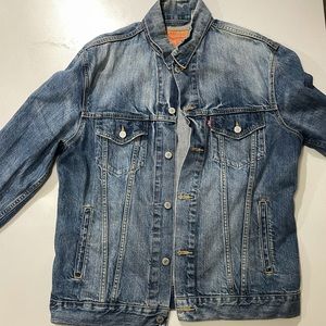 Levi’s denim jacket